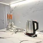 Elite